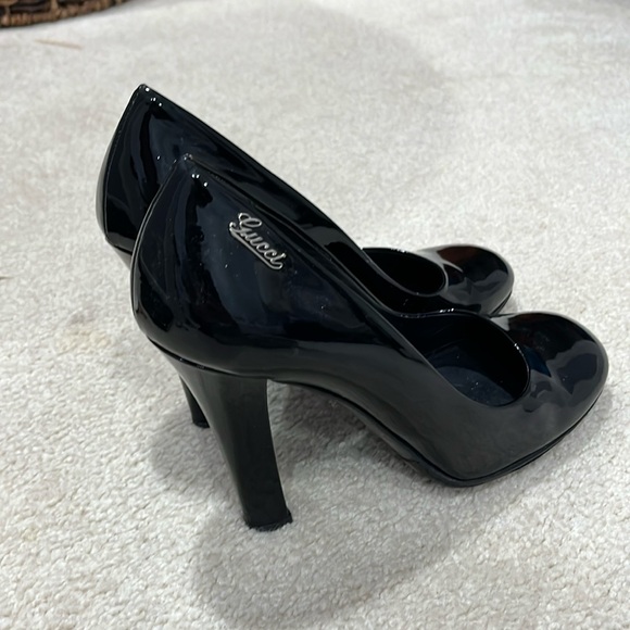 Gucci Shoes - Gucci Black Patent Leather Block Heel Pumps Size 39
